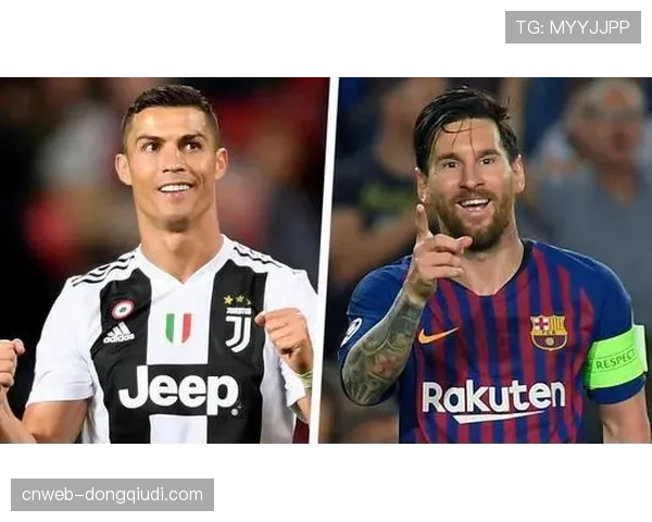 特写:哈兰德错失绝佳机会后查看场边数据屏,其xG值与实际进球的差距被放大 特写:哈兰德错失绝佳机会后查看场边数据屏,其xG值与实际进球的差距被放大